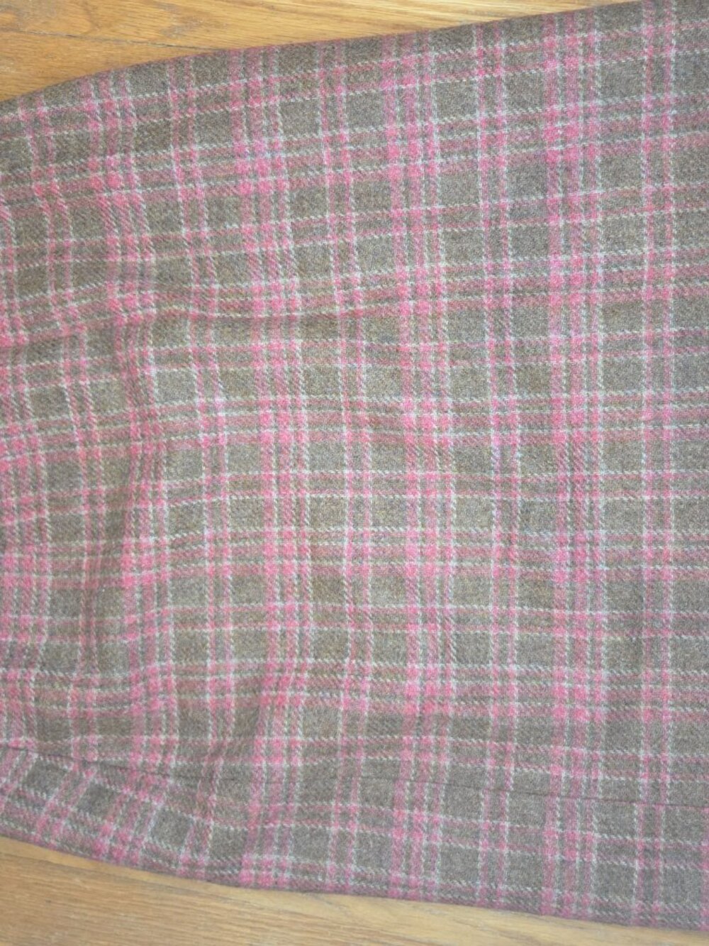 Boden Pink and Brown Plaid Kilt Style - Picture 5 of 9